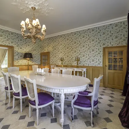 Chateau De Berg-3